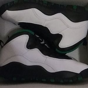 Air Jordan 10's Seattle green